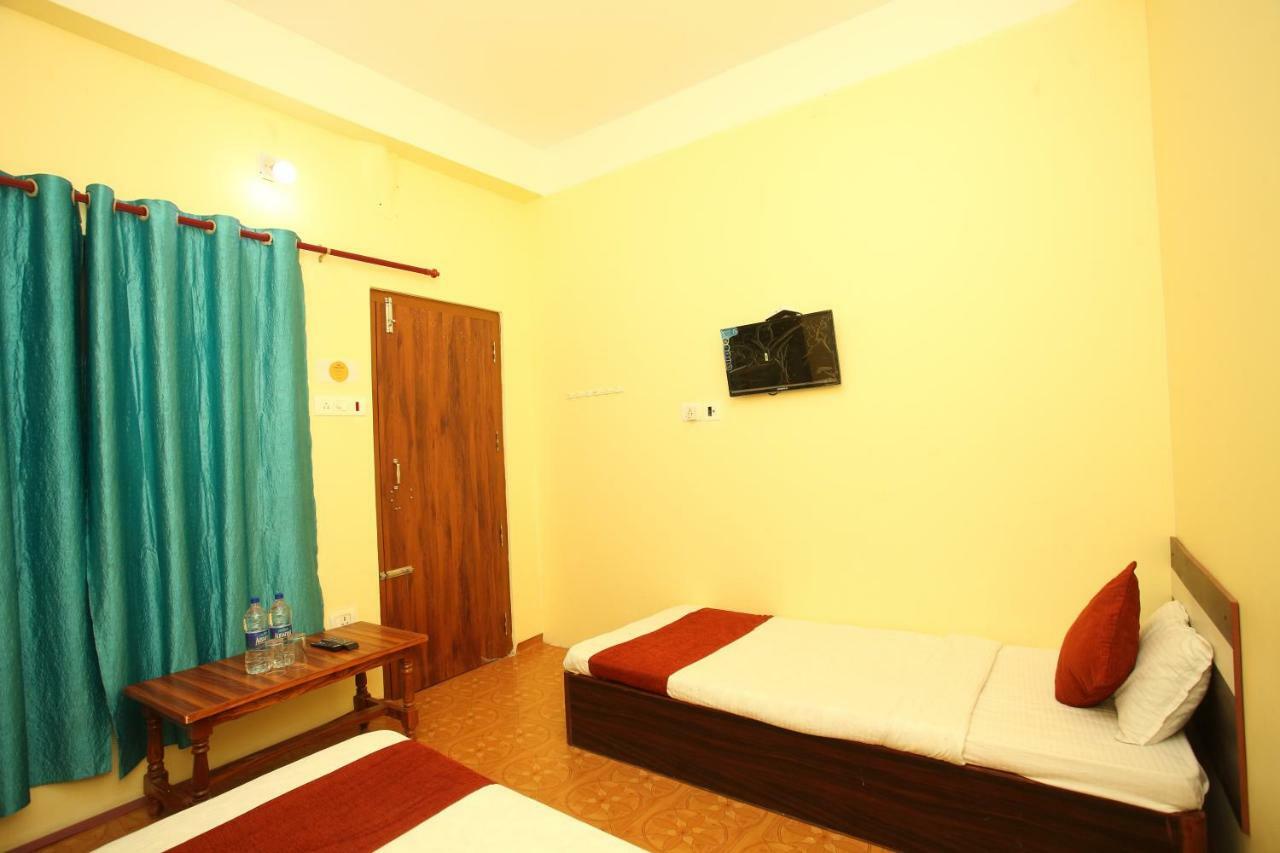 Spot On 503 Lisno Restaurant And Lodge Lumbini Exterior photo